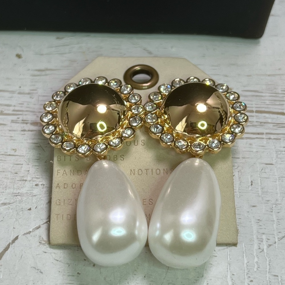 Anthropologie Crystal Frame Pearl Drop Earrings D16